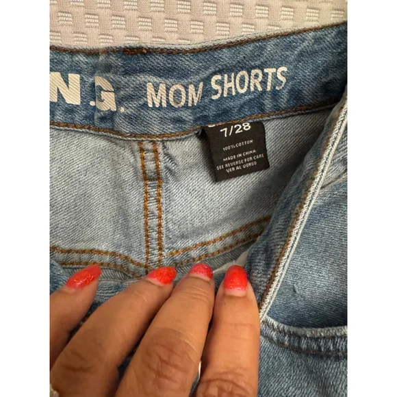 S.O.N.G. High Rise Mom Shorts - Picture 5 of 10
